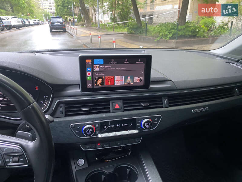 Седан Audi A4 2016 в Киеве