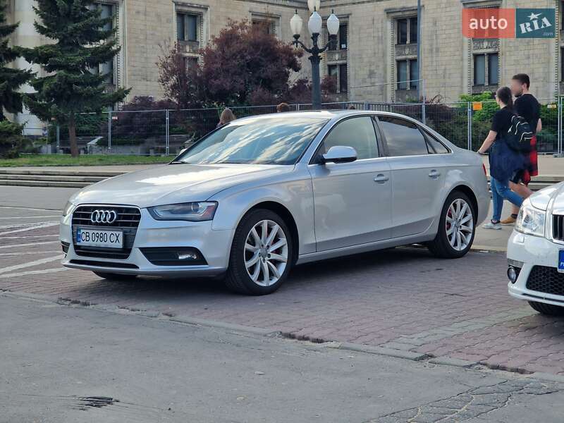 Седан Audi A4 2013 в Киеве