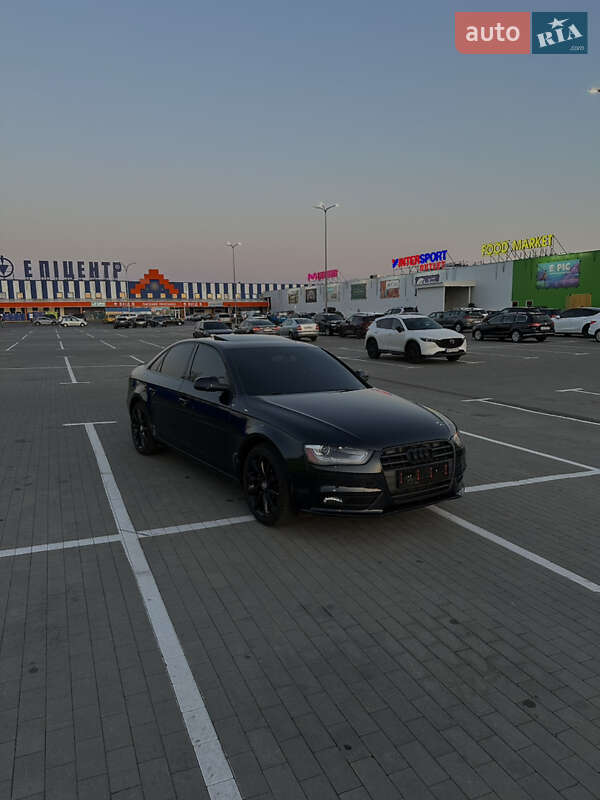 Седан Audi A4 2013 в Вінниці