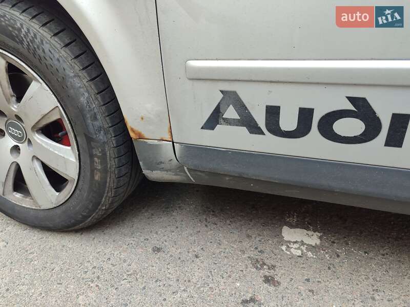 Седан Audi A4 2001 в Києві