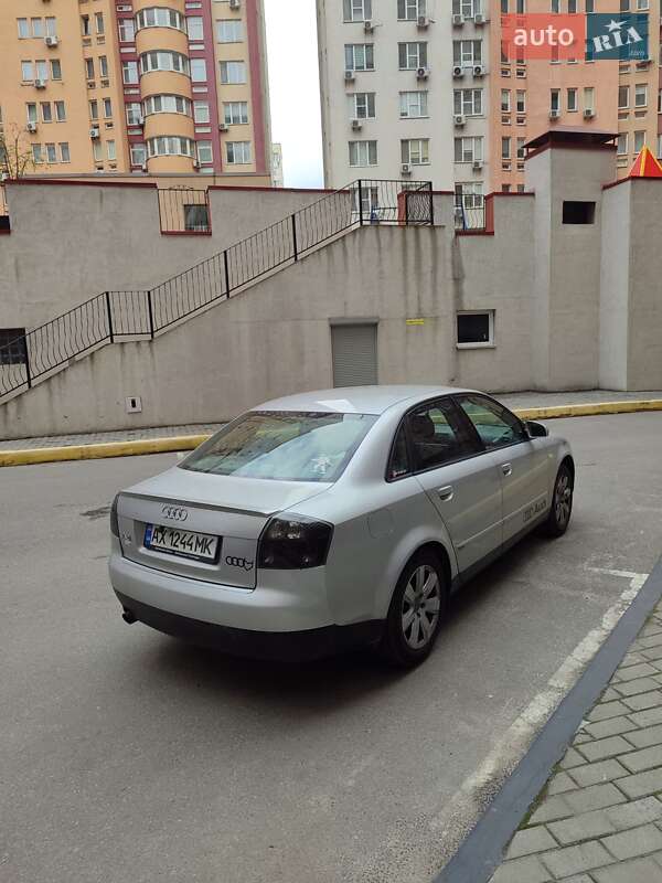 Седан Audi A4 2001 в Києві