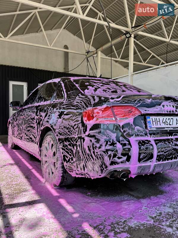Седан Audi A4 2011 в Одессе