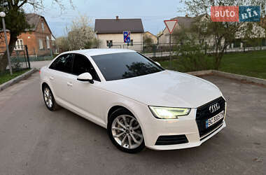 Седан Audi A4 2016 в 