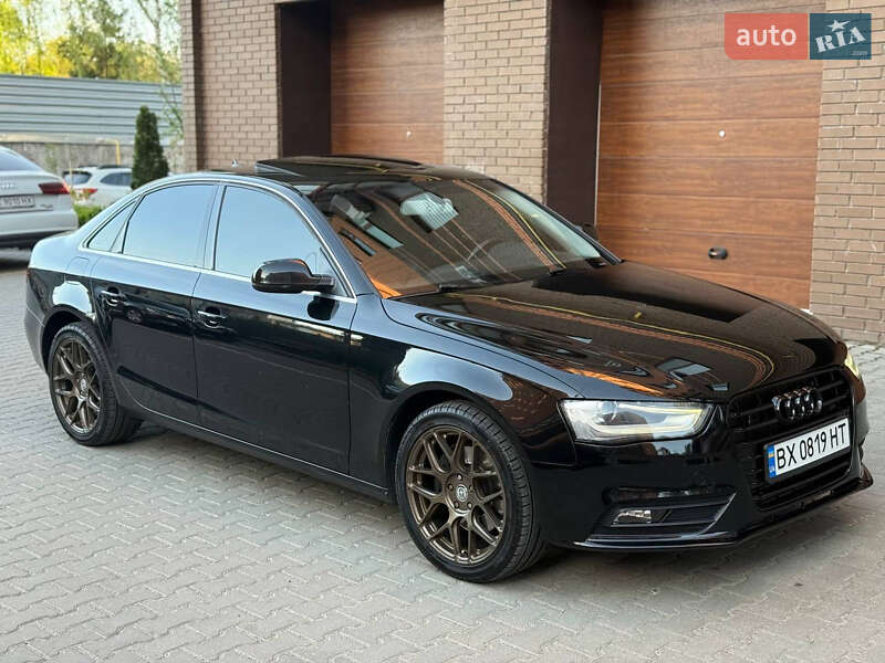 Седан Audi A4 2013 в 