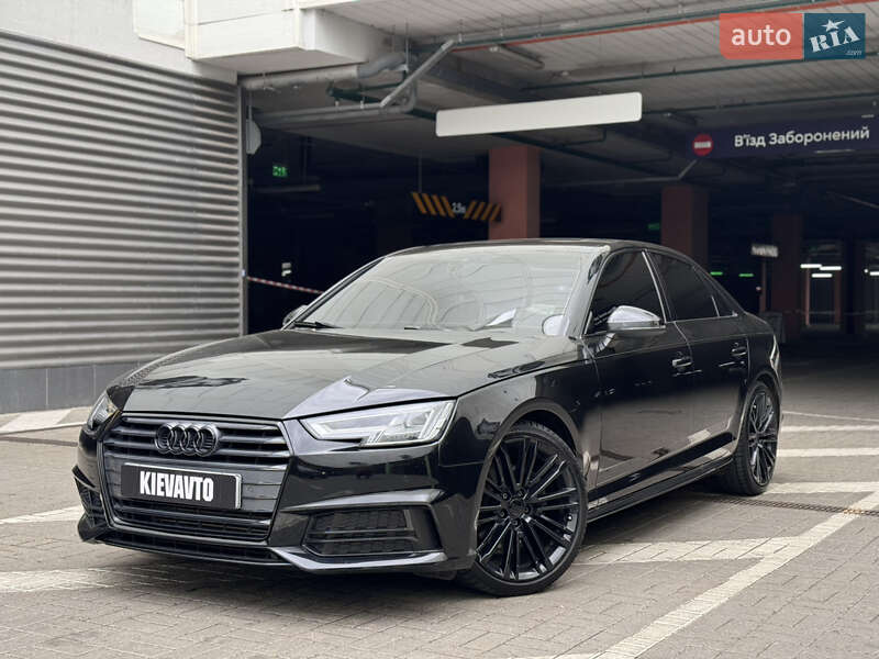 Audi A4 2017