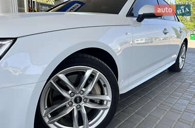Седан Audi A4 2016 в 