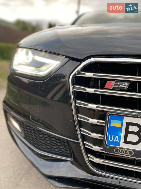 Седан Audi A4 2015 в Кропивницькому