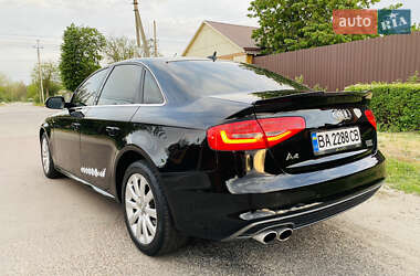 Седан Audi A4 2015 в 