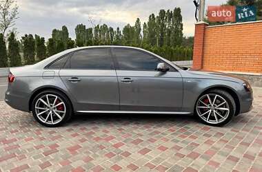 Седан Audi A4 2015 в 