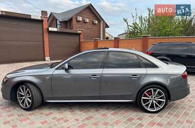 Седан Audi A4 2015 в 