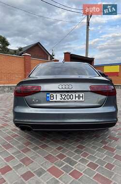 Седан Audi A4 2015 в 