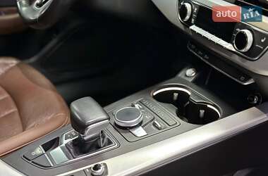 Седан Audi A4 2016 в 