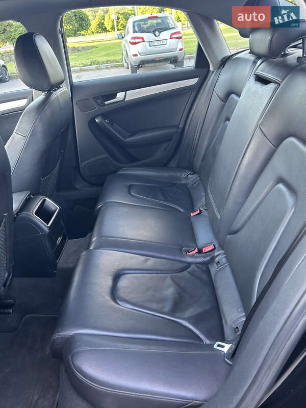 Седан Audi A4 2013 в Сумах