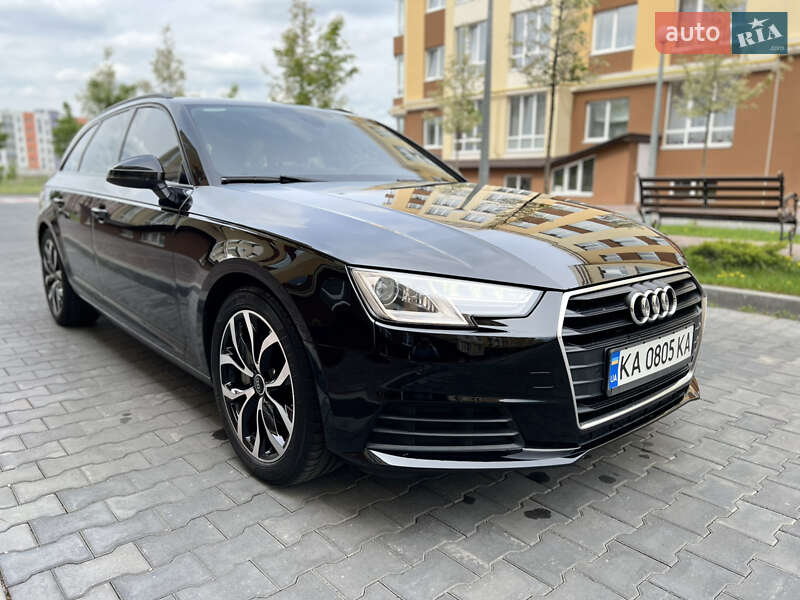 Універсал Audi A4 2017 в 