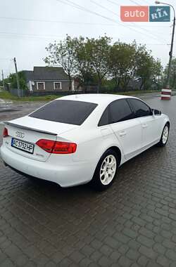 Седан Audi A4 2010 в 