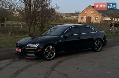 Седан Audi A4 2018 в Луцке