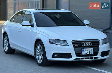 Седан Audi A4 2011 в Прилуках