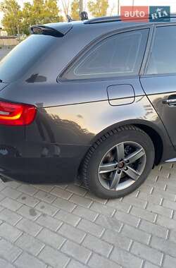 Универсал Audi A4 2013 в 