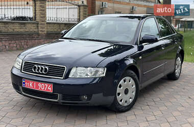 Седан Audi A4 2004 в 