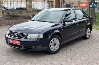 Седан Audi A4 2004 в 