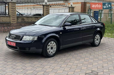 Седан Audi A4 2004 в 
