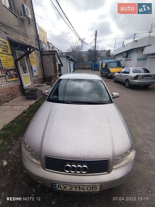 Седан Audi A4 2000 в Чугуеве