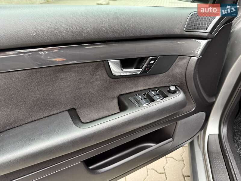 Седан Audi A4 2001 в Дрогобичі