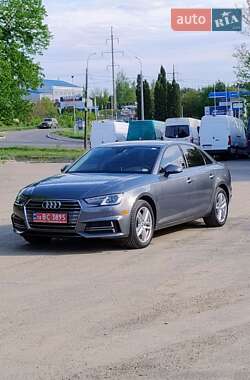 Седан Audi A4 2017 в Рівному