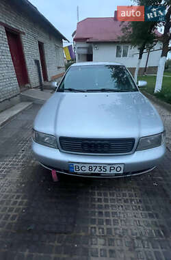 Седан Audi A4 1997 в Підрясне