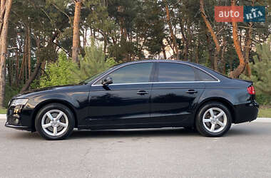 Седан Audi A4 2011 в 