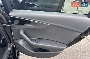 Седан Audi A4 2020 в 