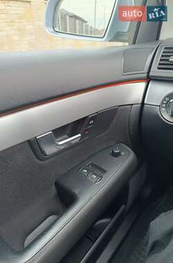 Универсал Audi A4 2006 в 