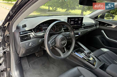 Седан Audi A4 2020 в 