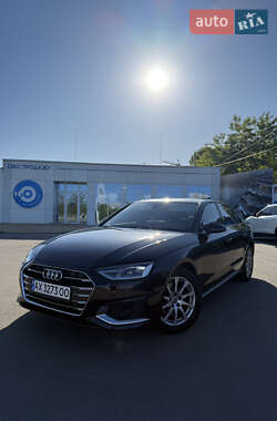 Седан Audi A4 2020 в 