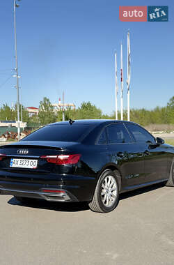 Седан Audi A4 2020 в 