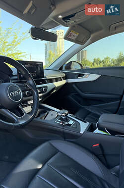 Седан Audi A4 2020 в 