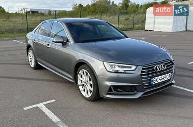 Седан Audi A4 2019 в 