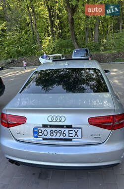 Седан Audi A4 2012 в 