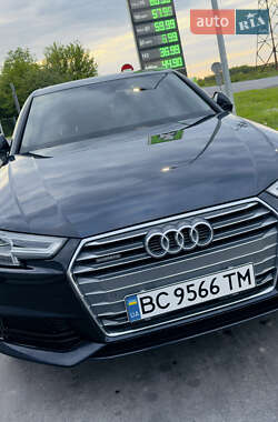 Седан Audi A4 2015 в Золочеві