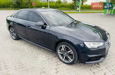 Седан Audi A4 2015 в Золочеві