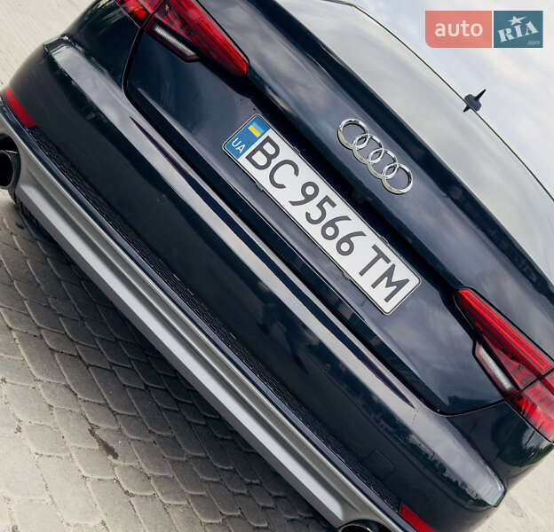 Седан Audi A4 2015 в Золочеве