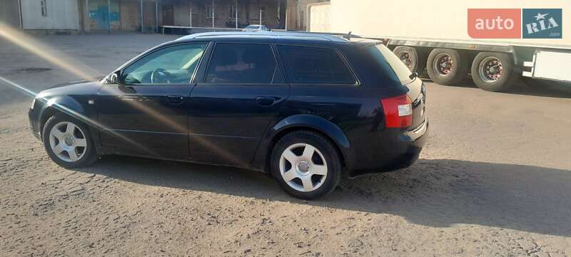 Універсал Audi A4 2004 в Умані