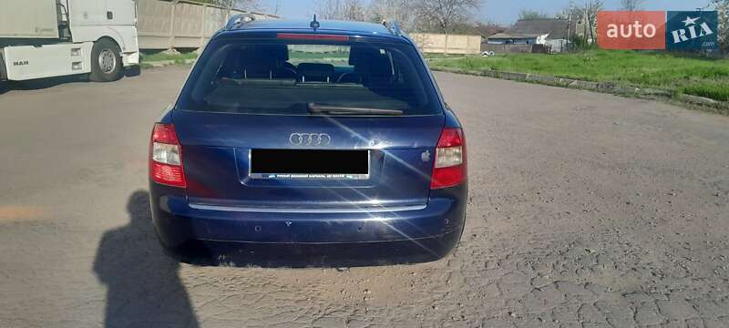 Універсал Audi A4 2004 в Умані