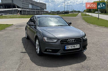 Седан Audi A4 2012 в 