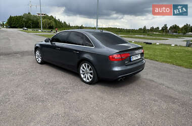 Седан Audi A4 2012 в 