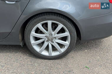 Седан Audi A4 2012 в 