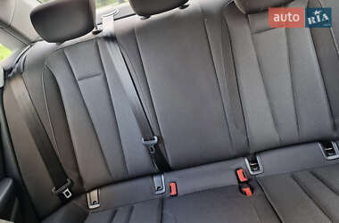 Седан Audi A4 2016 в 