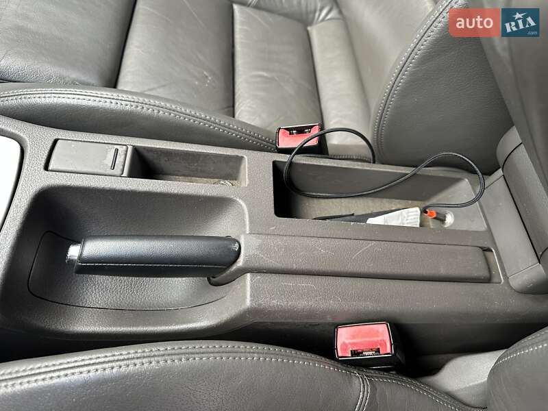 Универсал Audi A4 2002 в Киеве фото 30 Универсал Audi A4 2002 в Киеве