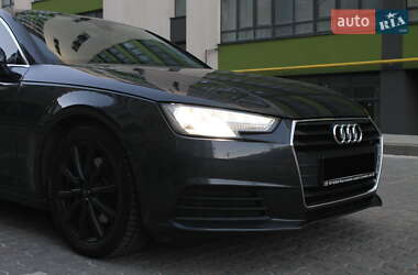 Универсал Audi A4 2017 в 