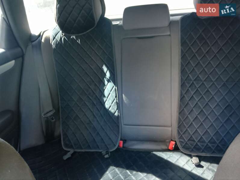Универсал Audi A4 2005 в Киеве
